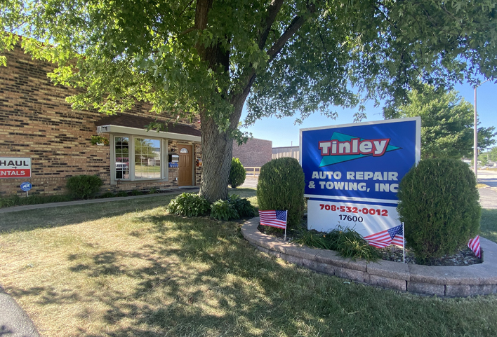 Tinley Auto Repair & Towing Inc || Photo 01